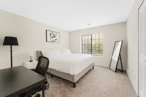 Cozy Modern 1BDR | Comfy King Bed, Gym And Pool - Image 5
