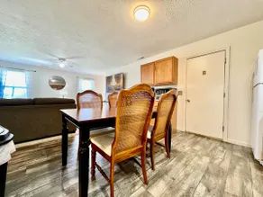 Frank's funky and fashionable furnished home - Image 3