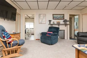 Lovely- 3 Bedroom apt in Vaca Beach home - Image 4