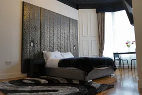 Glasgow: Studio Apartment - Image 2