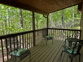 Deluxe avec cabine jacuzzi # 17 Situé sur le lac Patoka dans le sud de l'Indiana - Image 2
