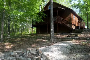 Deluxe avec cabine jacuzzi # 17 Situé sur le lac Patoka dans le sud de l'Indiana - Image 3
