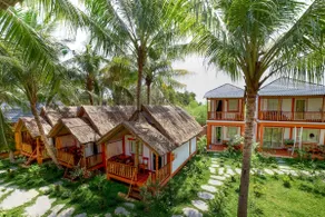Comfy 1-BR house, kitchen, living room near beach - Image 2