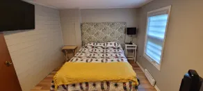 Notre Dame Relaxing retreat - tax & fees included! - Image 5