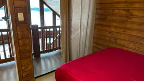 ALL Season Waterfront Cottage with WIFI, BBQ, Beach & Boat Ramp - Image 4