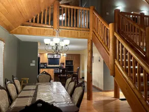 ALL Season Waterfront Cottage with WIFI, BBQ, Beach & Boat Ramp - Image 3