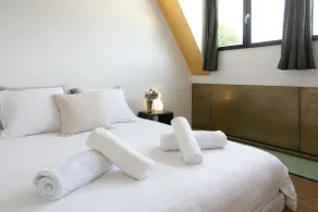 Duplex Design - in the heart of Fontainebleau's forest - Climber's dream - Few min walk from the most emblematic climbing spots of Fontainebleau - TroisPignons - Overlooking the park of a castle - Ideal Digital Nomad, business trip - Image 2