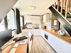 Duplex Design - in the heart of Fontainebleau's forest - Climber's dream - Few min walk from the most emblematic climbing spots of Fontainebleau - TroisPignons - Overlooking the park of a castle - Ideal Digital Nomad, business trip - Image 3
