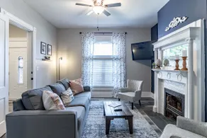 Historic Triple Crown House - Fully Renovated - Image 2