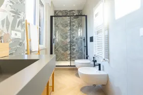 Apartment with 5 bedrooms with en-suite bathroom - Image 5
