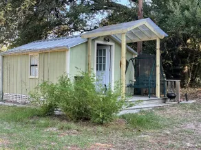 Cozy Texas Bluebonnet Country Cabin - Image 2