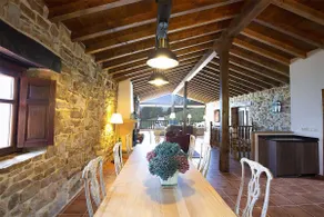 Exclusive country house with private heated pool - Image 5
