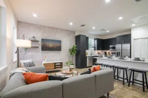 🌴 Private Cottage ☀️ - Fully Fenced In - KING Beds, Brand New, Near Beach - Image 3