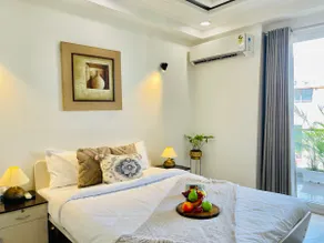 Elegant 3BHK | Serviced & Peaceful Stay | Gurugram - Image 2
