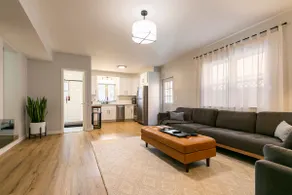 LUXE APT: Steps from Cross County Mall, near NYC - Image 5