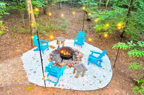 Modern Cozy A-Frame Cabin-Indoor Hot Tub & Firepit - Image 4