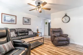 Old Made New-Dog Friendly, 3-Bedroom Lovely Home - Image 5