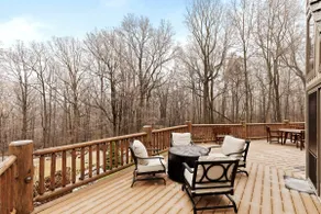 Secluded Cozy Cabin - Private Woods & Fire pit - Image 4