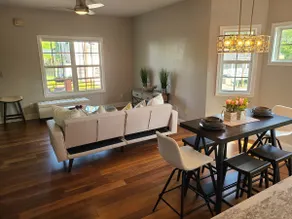 3 bed 2.5 bath parking. near arenas and down ATL - Image 3