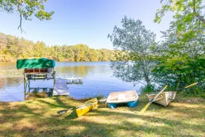 Lakefront Sunset Cabin w/Boats, Spa, FirePit & BBQ - Image 2