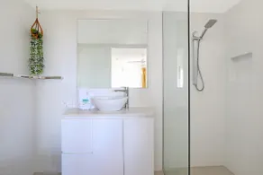 Buddina 3 bedroom OCEAN VIEW Apartment - Image 2