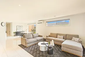 Family w Large Pool & Game Garage Wlk to Beach - Image 3