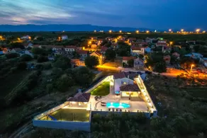 Villa Relax - private pool & Jacuzzi & sauna & gym - Image 5