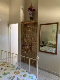 Private quiet home. - Image 3