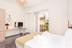 JasmineStay - Two bedroom apartments with backyard - Image 5