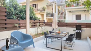 JasmineStay - Two bedroom apartments with backyard - Image 2