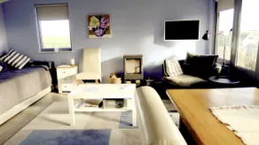 A contemporary cabin spacious private w sea views. - Image 3