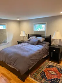 Cozy Cottage - Lux Bed/Shower & Backyard Pets welc - Image 4