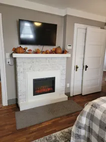 The Cottage on Pleasant Street-Charming 2 Bedroom - Image 2
