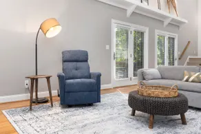 Modern & Bright 5 Bedroom Wintergreen Home - Image 5