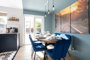 Railway House - Central Warrington - Sleeps 6 - Image 4