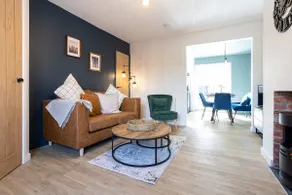 Railway House - Central Warrington - Sleeps 6 - Image 5
