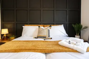 Railway House - Central Warrington - Sleeps 6 - Image 3