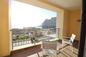 Stunning Seafront Portomaso Apartment - Image 5