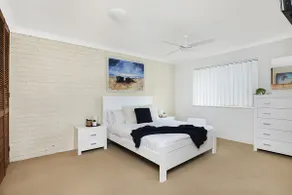 4 Bedroom house - Image 5