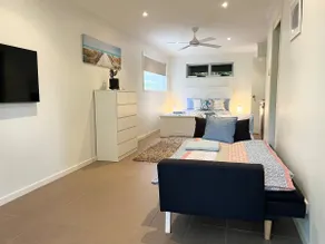 Orion Paradise Beach House - Image 4