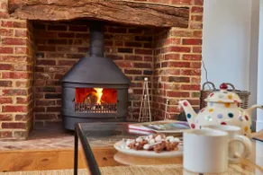 Stunning Barn Retreat; Garden, Fire, Country Walks - Image 5