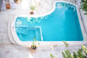 Your home away home! Fully furnished 2 bedroom apt - Image 5