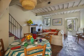 Casa Colonica, between Versilia and Lucca - Image 4
