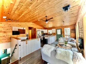 Serene, Family Friendly Mountain Retreat - Image 3