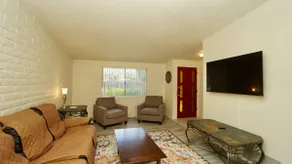 Cozy Desert Escape in Central Tucson - Image 2