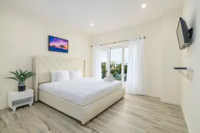 PalmBeach 3BR2BA Condo Close 2 Beach & Attractions - Image 2
