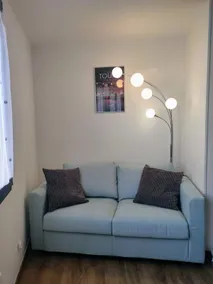 Beautiful 2-room near cathedral and Loire - Image 5