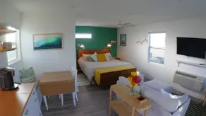 Barefoot Bungalow - peaceful oceanside studio - Image 4