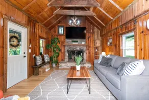 Cozy Mountain Cabin w/ hot tub and fire pit - Image 3