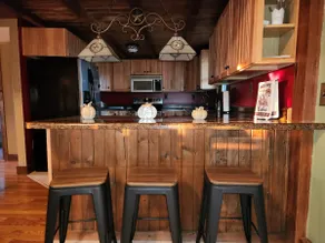 Cozy cabin on farm near Jerseyville and Grafton IL - Image 5
